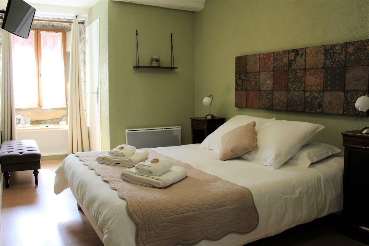L'Auberge De Montpezat Room photo